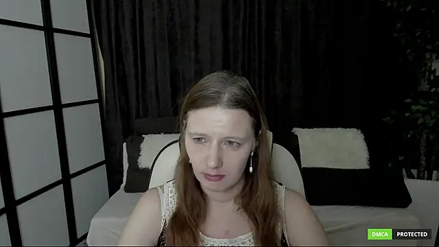 Snapshot of KathrineMeyer chatting on December 2025 02:27:01 AM KathrineMeyer online show from December 2025 02:27:01 AM