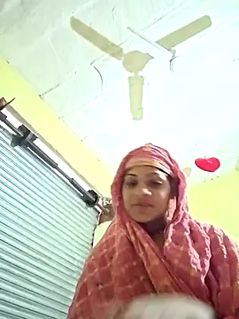 Snapshot of Janki_cute chatting on December 2025 08:34:01 AM Janki cute online show from December 2025 08:34:01 AM