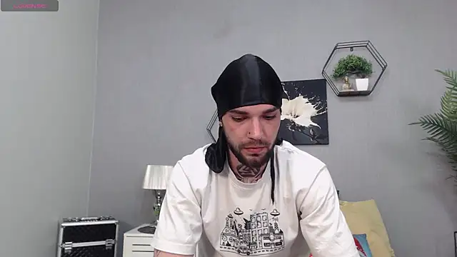 KaneHunter online show from April 2026 08:07:01 PM