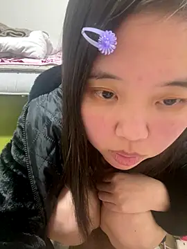 Snapshot of japan_ami chatting on December 2025 09:47:01 AM japan ami online show from December 2025 09:47:01 AM