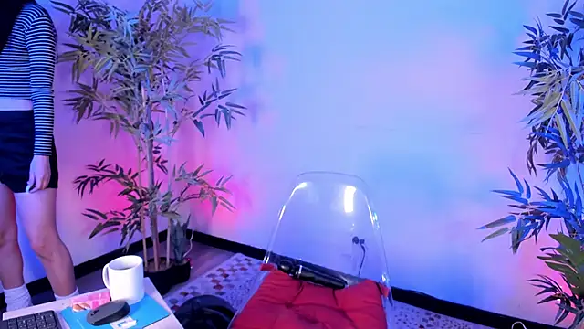 Snapshot of itsmroom_ chatting on December 2025 01:27:02 PM itsmroom online show from December 2025 01:27:02 PM