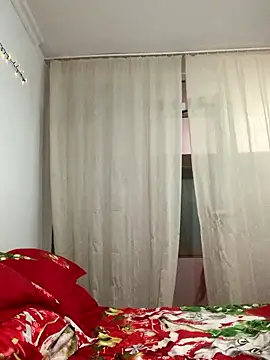 Snapshot of Zeynep-20 chatting on January 2026 05:05:02 PM Zeynep-20 online show from January 2026 05:05:02 PM