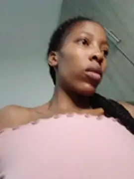 Snapshot of MsParisSmith chatting on February 2026 05:36:02 AM MsParisSmith online show from February 2026 05:36:02 AM