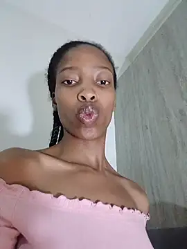 Snapshot of MsParisSmith chatting on February 2026 12:18:02 AM MsParisSmith online show from February 2026 12:18:02 AM