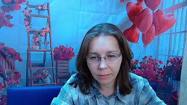 Snapshot of DaisyEdit chatting on February 2026 06:17:01 AM DaisyEdit online show from February 2026 06:17:01 AM