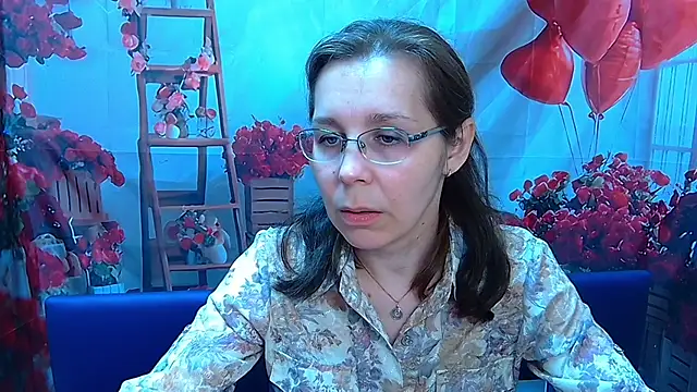 Snapshot of DaisyEdit chatting on April 2026 05:16:01 AM DaisyEdit online show from April 2026 05:16:01 AM