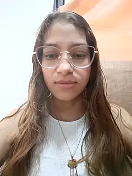 Vanneskk online show from December 2025 02:01:02 PM