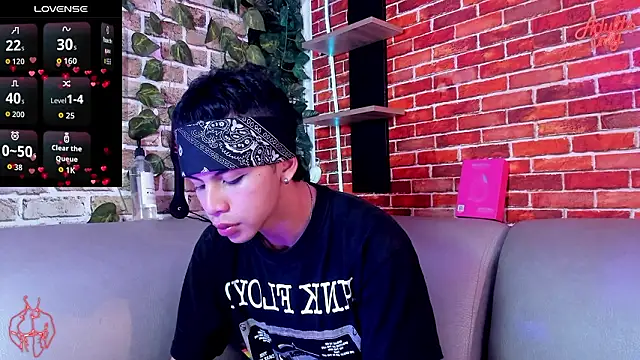 Prince Apolo online show from March 2026 08:59:01 PM