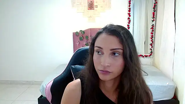 Snapshot of scarlet160920 chatting on December 2025 07:30:02 PM scarlet160920 online show from December 2025 07:30:02 PM