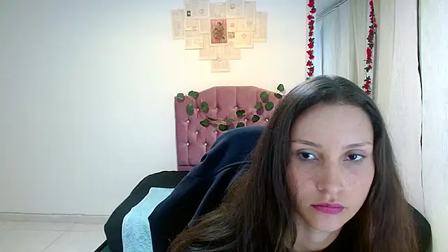 Snapshot of scarlet160920 chatting on December 2025 07:21:02 PM scarlet160920 online show from December 2025 07:21:02 PM