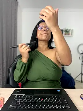 CATHA EF online show from January 2026 09:39:02 PM