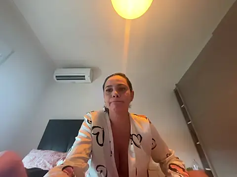 Snapshot of GabriellaGaby chatting on December 2025 03:39:01 PM GabriellaGaby online show from December 2025 03:39:01 PM