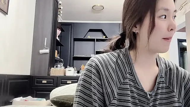 Snapshot of Celestisse- chatting on December 2025 02:55:01 PM Celestisse- online show from December 2025 02:55:01 PM