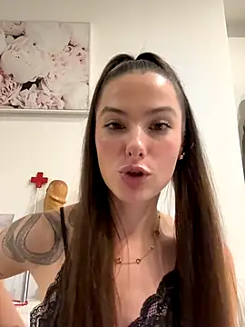 Snapshot of Sugarbellax chatting on December 2025 09:42:02 PM Sugarbellax online show from December 2025 09:42:02 PM