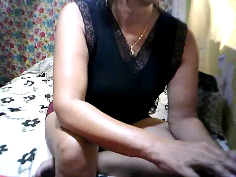QueenGanda Palangga online show from June 2026 05:16:02 AM