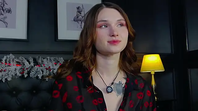 Snapshot of CrystalBrooks chatting on December 2025 05:07:02 PM CrystalBrooks online show from December 2025 05:07:02 PM