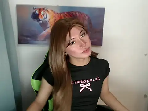 asiantwink0000 online show from April 2026 06:34:01 PM