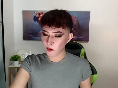 asiantwink0000 online show from April 2026 02:41:01 PM