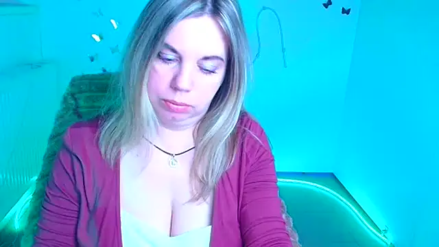 Amanda Swannn online show from April 2026 12:29:02 PM