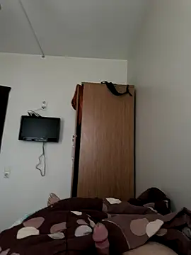 Snapshot of brt2552 chatting on December 2025 01:41:02 PM brt2552 online show from December 2025 01:41:02 PM