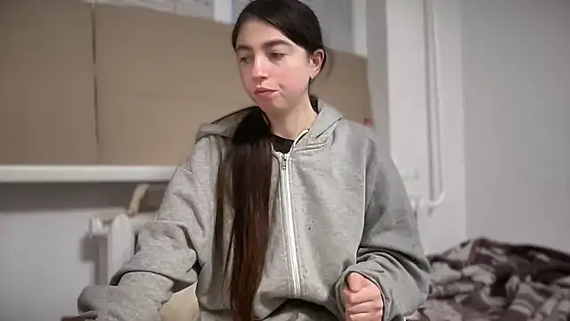 Aphr0ditee online show from February 2026 05:17:01 AM