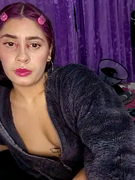 IsabellaCherryX online show from December 2025 05:24:02 AM