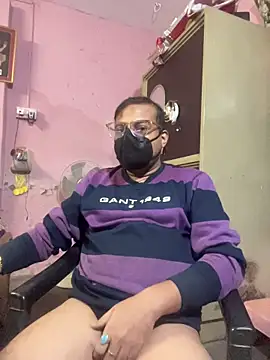 Snapshot of Saxymood1111 chatting on December 2025 07:02:02 AM Saxymood1111 online show from December 2025 07:02:02 AM