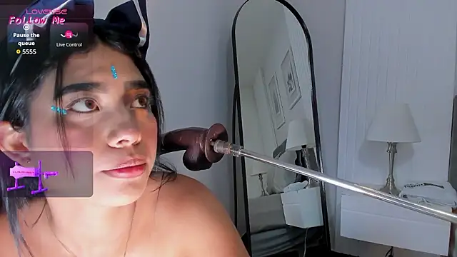 lumi love online show from February 2026 07:20:01 PM