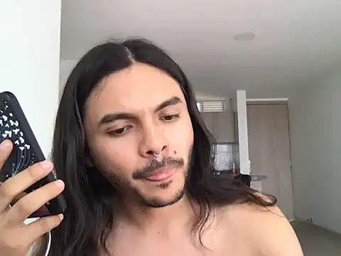 Snapshot of Lukathin chatting on December 2025 05:20:01 PM Lukathin online show from December 2025 05:20:01 PM