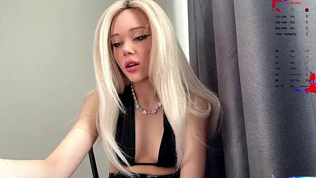 Snapshot of ElyaMur chatting on March 2026 09:27:02 AM ElyaMur online show from March 2026 09:27:02 AM