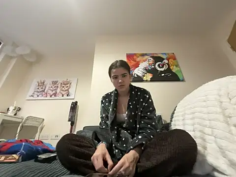 lucyx xx online show from December 2025 02:24:02 PM