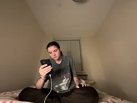 Snapshot of lucyx_xx chatting on February 2026 06:30:01 PM lucyx xx online show from February 2026 06:30:01 PM