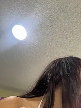 Mia fiire online show from April 2026 07:12:01 PM