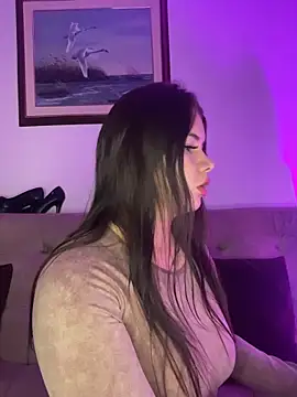 Snapshot of angely_ross1 chatting on December 2025 01:33:02 AM angely ross1 online show from December 2025 01:33:02 AM