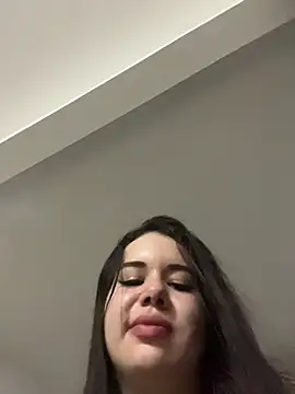 Snapshot of angely_ross1 chatting on December 2025 10:32:01 AM angely ross1 online show from December 2025 10:32:01 AM