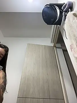 Snapshot of angely_ross1 chatting on December 2025 10:29:01 PM angely ross1 online show from December 2025 10:29:01 PM