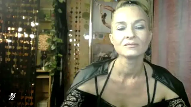 Soniakiss online show from July 2026 03:03:02 PM