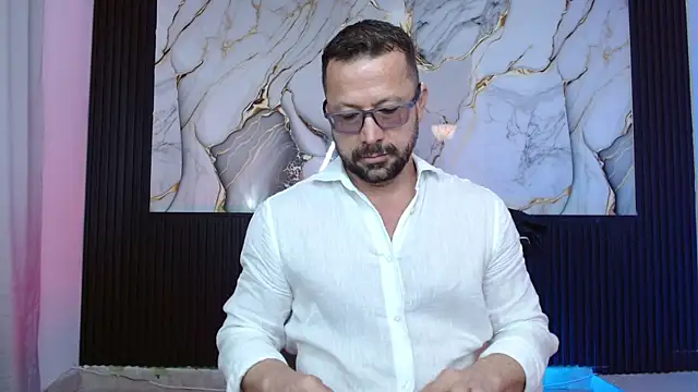 Snapshot of robert_poison1 chatting on December 2025 06:56:01 PM robert poison1 online show from December 2025 06:56:01 PM