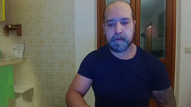 Snapshot of AMIRDIB2025 chatting on January 2026 07:40:01 PM AMIRDIB2025 online show from January 2026 07:40:01 PM