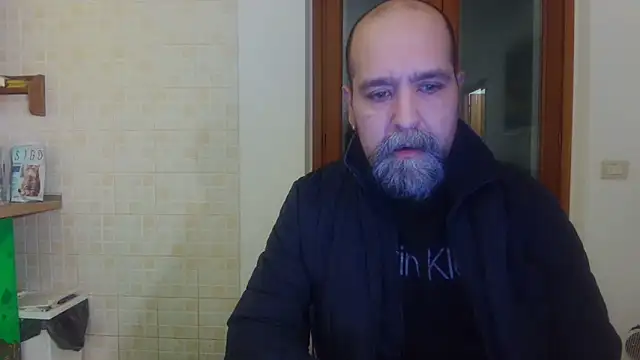 Snapshot of AMIRDIB2025 chatting on February 2026 12:09:01 AM AMIRDIB2025 online show from February 2026 12:09:01 AM