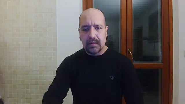 Snapshot of AMIRDIB2025 chatting on March 2026 10:01:01 PM AMIRDIB2025 online show from March 2026 10:01:01 PM