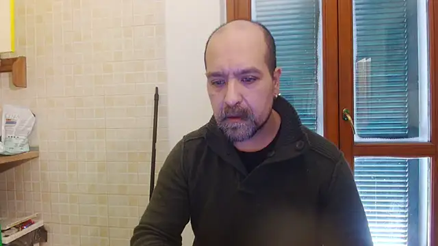 Snapshot of AMIRDIB2025 chatting on March 2026 12:30:01 PM AMIRDIB2025 online show from March 2026 12:30:01 PM