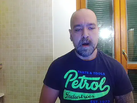 Snapshot of AMIRDIB2025 chatting on March 2026 09:43:01 PM AMIRDIB2025 online show from March 2026 09:43:01 PM