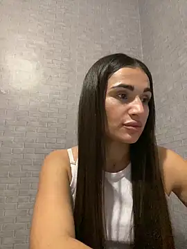 Snapshot of MonikaSi chatting on December 2025 06:03:02 PM MonikaSi online show from December 2025 06:03:02 PM