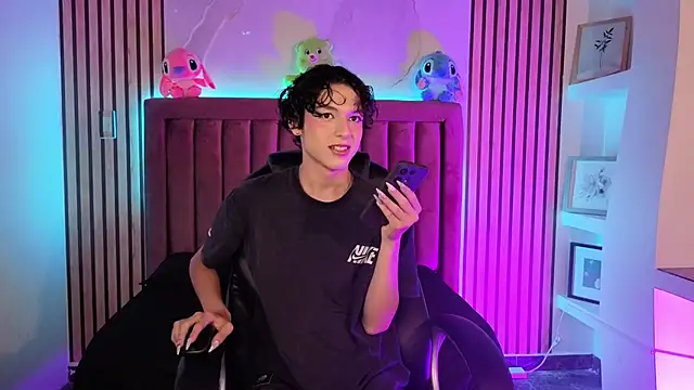 Snapshot of SthepanodiMonaco chatting on March 2026 03:34:01 AM SthepanodiMonaco online show from March 2026 03:34:01 AM