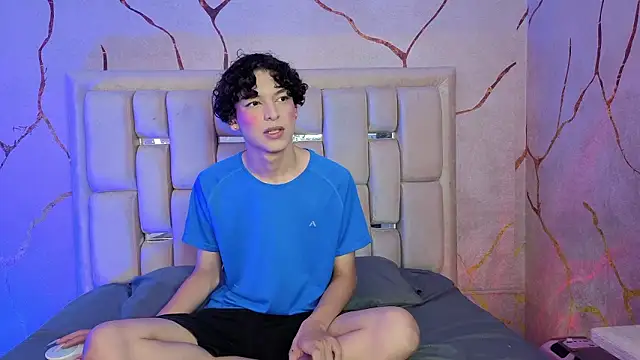 Snapshot of SthepanodiMonaco chatting on March 2026 03:17:01 AM SthepanodiMonaco online show from March 2026 03:17:01 AM