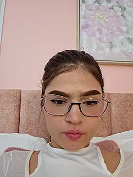 Snapshot of SashaBlake_ chatting on December 2025 10:37:01 PM SashaBlake online show from December 2025 10:37:01 PM