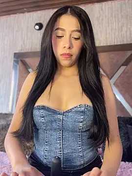 MiaScott Pink online show from January 2026 04:22:02 PM