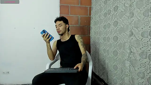 calvin-parker online show from December 2025 03:13:01 AM