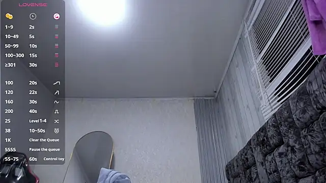 Snapshot of Brizza_H033 chatting on April 2026 09:54:01 PM Brizza H033 online show from April 2026 09:54:01 PM